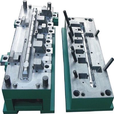 주문 Customized Auto Radiator Plastic Tank Injection Mold with 100,000+ Tanks Life 45#/50#/P20 Material and 3D Design 온라인 제조